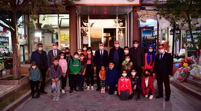 BAŞKAN ÇINAR, ŞAHNAHAN YEŞİL KONAK'DA GENÇLERİN TALEPLERİNİ DİNLEDİ 