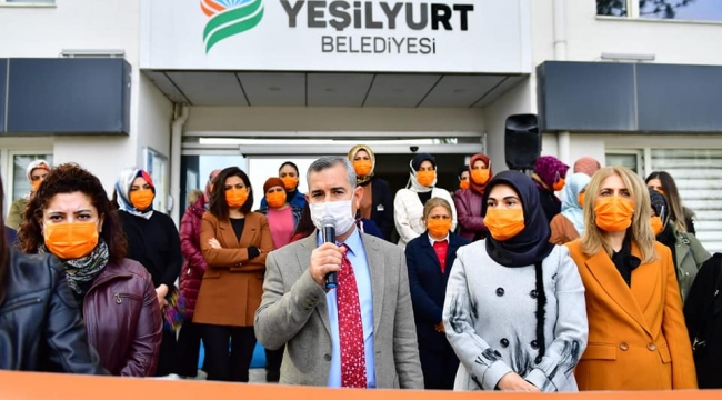 YEŞİLYURT BELEDİYESİ'NDE 25 KASIM KADINA YÖNELİK ŞİDDETE KARŞI ULUSLARARASI MÜCADELE GÜNÜ BASIN AÇIKLAMASI