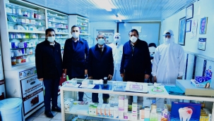 YEŞİLYURT BELEDİYESİ EKİPLERİ (COVİD-19) TEDBİRLERİ KAPSAMINDA ECZANELERİ DEZENFEKTE EDİYOR