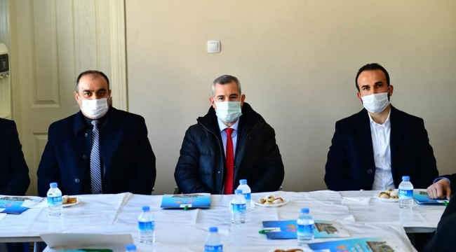 BAŞKAN ÇINAR, MUHTARLARLA İSTİŞARE TOPLANTISINDA BİR ARAYA GELDİ 