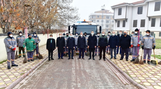 BAŞKAN ÇINAR, YEŞİLTEPE'DE GERÇEKLEŞEN TEMİZLİK HİZMETLERİNİ İNCELEDİ