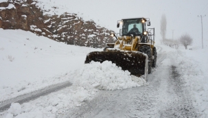 YEŞİLYURT BELEDİYESİ, KAR YAĞIŞINA YÖNELİK BÜTÜN TEDBİRLERİ ALDI
