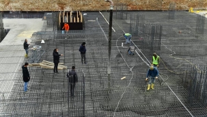 YEŞİLYURT BELEDİYESİ YENİ HİZMET BİNASI İNŞAATI HIZLA YÜKSELİYOR