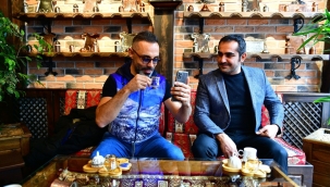 SİNEMA SANATÇISI UMUT OĞUZ, TARİHİ YEŞİLYURT KONAKLARINA HAYRAN KALDI