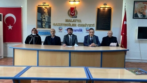 YEŞİLDER Vahap Küçük Araştırma komisyon Başkanı Erdoğan Zelyurt, Malatya Gazeteciler Cemiyetinde, "Vahap Küçük Gazetecilik Başarı Ödülleriyle ilgili Basın açıklaması yaptı. Açıklamada ;