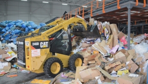 YEŞİLYURT BELEDİYESİ, KAĞIT-KARTON AMBALAJ ATIKLARINI TOPLAYARAK 'SIFIR ATIK' PROJESİNE DESTEKLERİNİ SÜRDÜRÜYOR