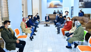 YEŞİLYURT BELEDİYESİ'NDEN ÜNİVERSİTE SINAVLARINA HAZIRLANAN 500 ÖĞRENCİYE TYT DENEME SETİ HEDİYESİ