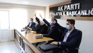  Yeşilyurt Gençlik Kolları Başkanı Salih Tav ve Yönetimi 6. Gençlik Kolları Olağan Kongresi öncesi bir araya geldi.