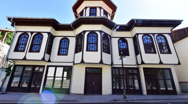 YEŞİLYURT'UN TARİHİ ESERLERİ VE MÜZELERİ FOTOĞRAF SANATIYLA GELECEĞE TAŞINACAK