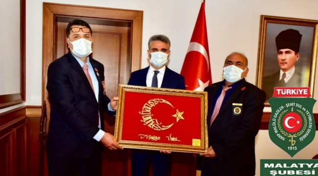 'ŞEHİTLERİMİZ BİZİM ŞEREF MADALYALARIMIZDIR'