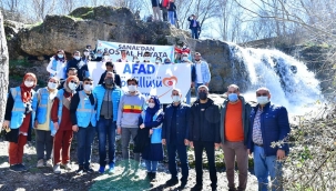 YEŞİLYURT KENT KONSEYİ 'TELEFONU BIRAK ÇEVRENE BAK' DOĞA YÜRÜYÜŞÜYLE DİJİTAL BAĞIMLILIĞA 'HAYIR' DEDİ!