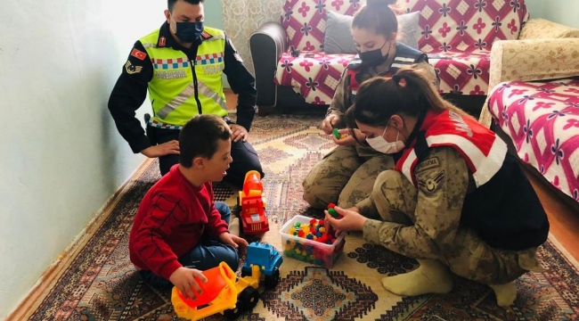 Malatya İl Jandarma Komutanlığı Dünya Otizm Farkındalık Günü Etkinliği.