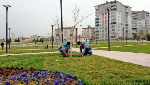 YEŞİLYURT'TA Kİ SOSYAL YAŞAM ALANLARI YENİLENİYOR, GÜZELLEŞİYOR