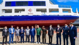 BÜYÜKŞEHİR BELEDİYESİNE AİT 2 FERİBOT VE 1 GEZİNTİ GEMİSİ BAKIMA ALINDI