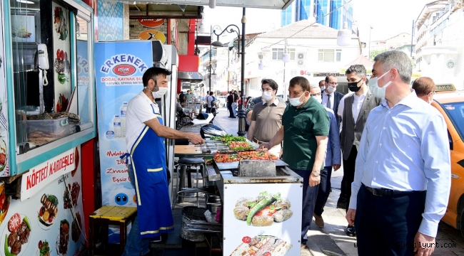 İNÖNÜ CADDESİ VE AKPINAR ESNAFLARINI ZİYARET EDEN BAŞKAN GÜRKAN HER ZAMAN ESNAFLARIMIZIN YANINDAYIZ