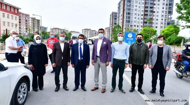 MİLLETVEKİLİ TÜFENKÇİ İLE BELEDİYE BAŞKANI ÇINAR, BOSTANBAŞI SEMT PAZARINI ZİYARET ETTİ