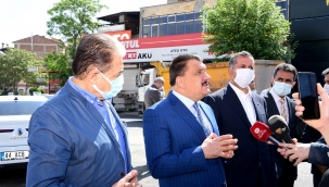 Sanayi Kavşağında asfalt çalışmalarını inceleyen Başkan Gürkan,