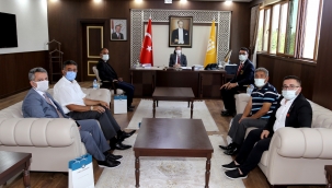 Türkiye Harp Malulü Gaziler Şehit Dul ve Yetimleri Derneği Malatya Şubesi İl Başkanından İnönü Üniversitesi Rektörü Prof. Dr. Ahmet Kızılay'a Ziyaret