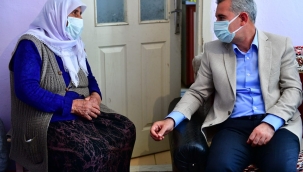 YEŞİLYURT BELEDİYE BAŞKANI MEHMET ÇINAR, 73 YAŞINDAKİ PAKİZE KOÇ'U ZİYARET EDEREK HÂYIR DUASINI ALDI