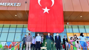 YEŞİLYURT BELEDİYESİ 19 MAYIS ATATÜRK'Ü ANMA, GENÇLİK VE SPOR BAYRAMINI ÖZEL BİR PROGRAMLA KUTLADI