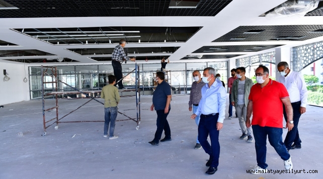 YEŞİLYURT BELEDİYESİ ÇİLESİZ SEMT PAZARI VE YAŞAM MERKEZİNDE ÇALIŞMALAR YOĞUNLAŞTI  