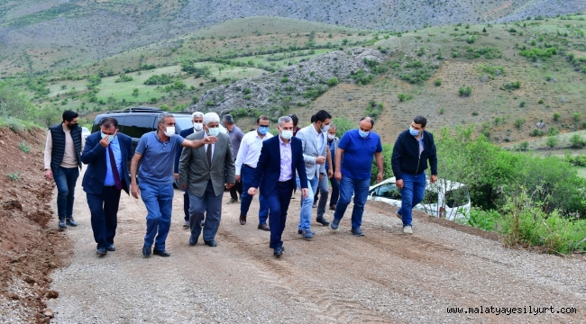 YEŞİLYURT BELEDİYESİ EKİPLERİ, GÖRGÜ MAHALLESİNİN ULAŞIM AĞINI YENİLİYOR