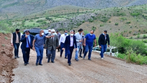 YEŞİLYURT BELEDİYESİ EKİPLERİ, GÖRGÜ MAHALLESİNİN ULAŞIM AĞINI YENİLİYOR