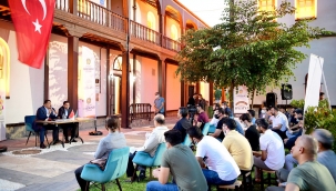 BAŞKAN GÜRKAN, GENÇLERLE AÇIK HAVA SÖYLEŞİLERİNDE BİR ARAYA GELDİ