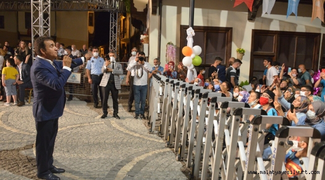 ÇIRMIKTI LEZZET CADDESİ'NDE Kİ ETKİNLİKLER FESTİVAL HAVASINDA GEÇTİ