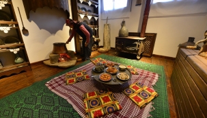 YEŞİLYURT BELEDİYESİ GASTRONOMİ KONAĞI ZİYARETÇİLERİN İLGİSİNİ ÇEKİYOR