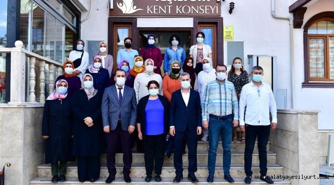 YEŞİLYURT KENT KONSEYİ KADIN MECLİSİ BAŞKANLIĞINA KİBAR ASLAN SEÇİLDİ