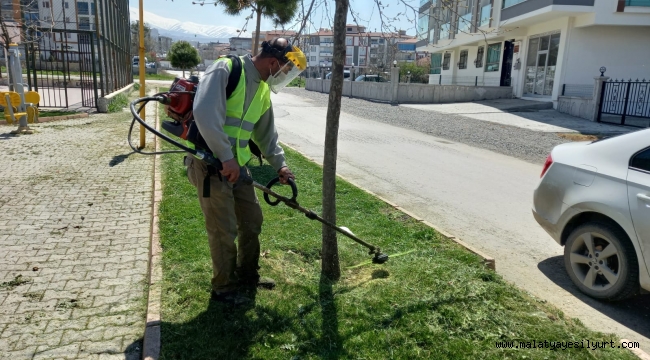 YEŞİLYURT'TA FERAH, YEŞİL VE GÜZEL ALANLARIN SAYISI HIZLA ARTIYOR
