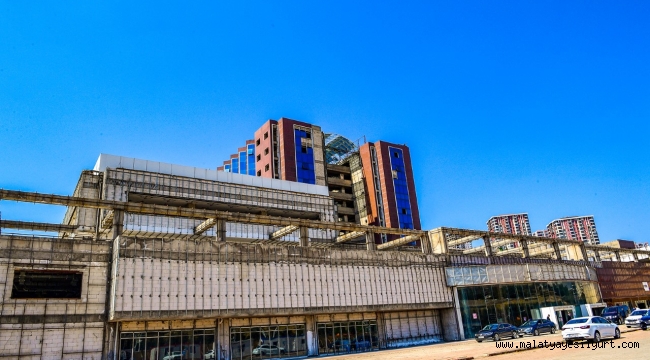 YİMPAŞ BİNASINDA İNCELEMELERDE BULUNAN BAŞKAN GÜRKAN: