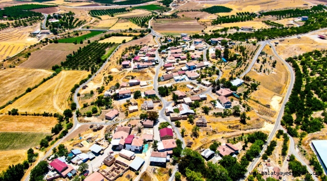 ÇAYIRKÖY'DE VATANDAŞLARLA BİR ARAYA GELEN BAŞKAN GÜRKAN,