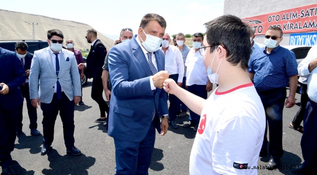 DARENDE SANAYİ ESNAFINDAN BAŞKAN GÜRKAN'A TEŞEKKÜR