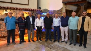 METİN EMİROĞLU, YAVUZ DONAT VE MEHMET ŞAHİN, TARİHİ YEŞİLYURT KONAKLARINA HAYRAN KALDI