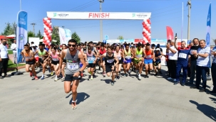 30 AĞUSTOS ZAFER BAYRAMI 'YEŞİLYURT ZAFER KOŞUSU' KIYASIYA REKABETE SAHNE OLDU