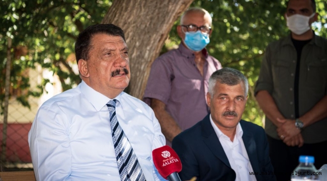 ARAPGİR İLÇESİNDE İNCELEMELERDE BULUNAN BAŞKAN GÜRKAN "TÜRKİYE'DE REKOR KIRAN BİR BELEDİYE HÜVİYETİNDEYİZ"