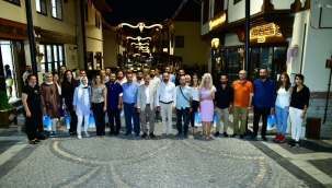 BAŞKAN ÇINAR, MALATYA MİMARLAR ODASI YÖNETİMİNİ LEZZET CADDESİNDE AĞIRLADI