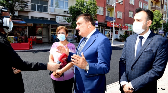 Büyükşehir Belediyesi Tarafından Cengiz Topel Ve Fahri Kayahan Caddeleri Arasındaki Yollar Asfaltlanıyor