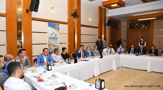 BAŞKAN GÜRKAN STK TEMSİLCİLERİYLE GASTRONOMİ FUARI İÇİN İSTİŞARE TOPLANTISI DÜZENLENDİ