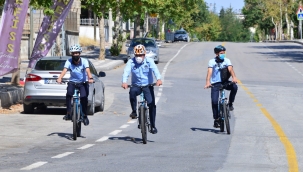 YEŞİLYURT BELEDİYE ZABITA EKİPLERİ BİSİKLETLE DENETİME ÇIKARAK FARKINDALIK YARATTI