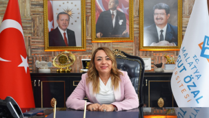 2020 YILININ EN BAŞARILI REKTÖRÜ PROF. DR. KARABULUT SEÇİLDİ