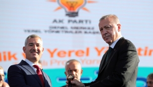 CUMHURBAŞKANI RECEP TAYYİP ERDOĞAN'DAN YEŞİLYURT BELEDİYE BAŞKANI MEHMET ÇINAR'A ÖDÜL
