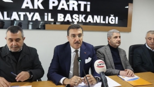  AK Parti MKYK Üyesi ve Malatya Milletvekili Bülent Tüfenkci, İl Başkanı İhsan Koca ve teşkilat üyeleri ile birlikte parti il binasında düzenlenen halk günü programında vatandaşlarla bir araya gelerek talep ve istekleri dinledi.