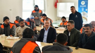 BAŞKAN ÇINAR, TEMİZLİK İŞLER MÜDÜRLÜĞÜ PERSONELİNE TEŞEKKÜR ZİYARETİNDE BULUNDU