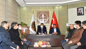 GÜRKAN SEYYAR PAZARCILAR ESNAF ODASINI ZİYARET ETTİ