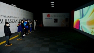 Yeşilyurt Kent Konseyi Gençlik Meclisi Gönüllüleri, Dijital Gösterim Merkezini İnceledi 