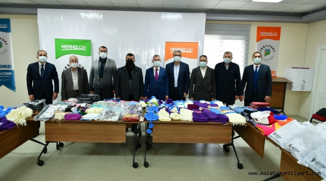 "Yeşilyurt'lu Annelerden Suriyeli Çocuklara Şefkat Eli"