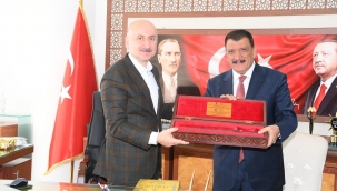 BAKAN KARAİSMAİLOĞLU'NDAN BAŞKAN GÜRKAN'A ZİYARET